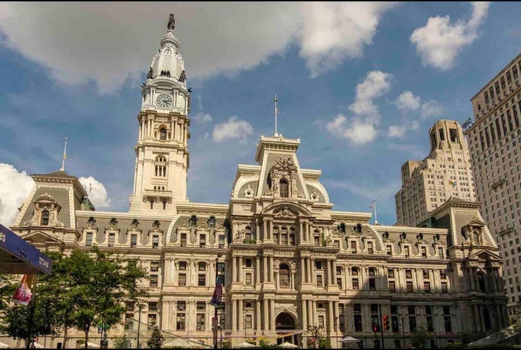 503 Bohemian Romance Apartments In Center City Philadelphia Bagian luar foto